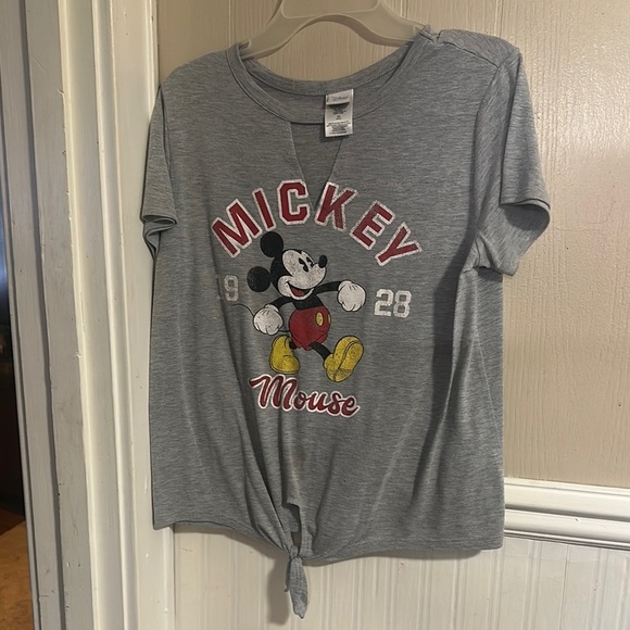 Disney Gray and Red Mickey Mouse Short Sleeve Tee - Picture 1 of 11